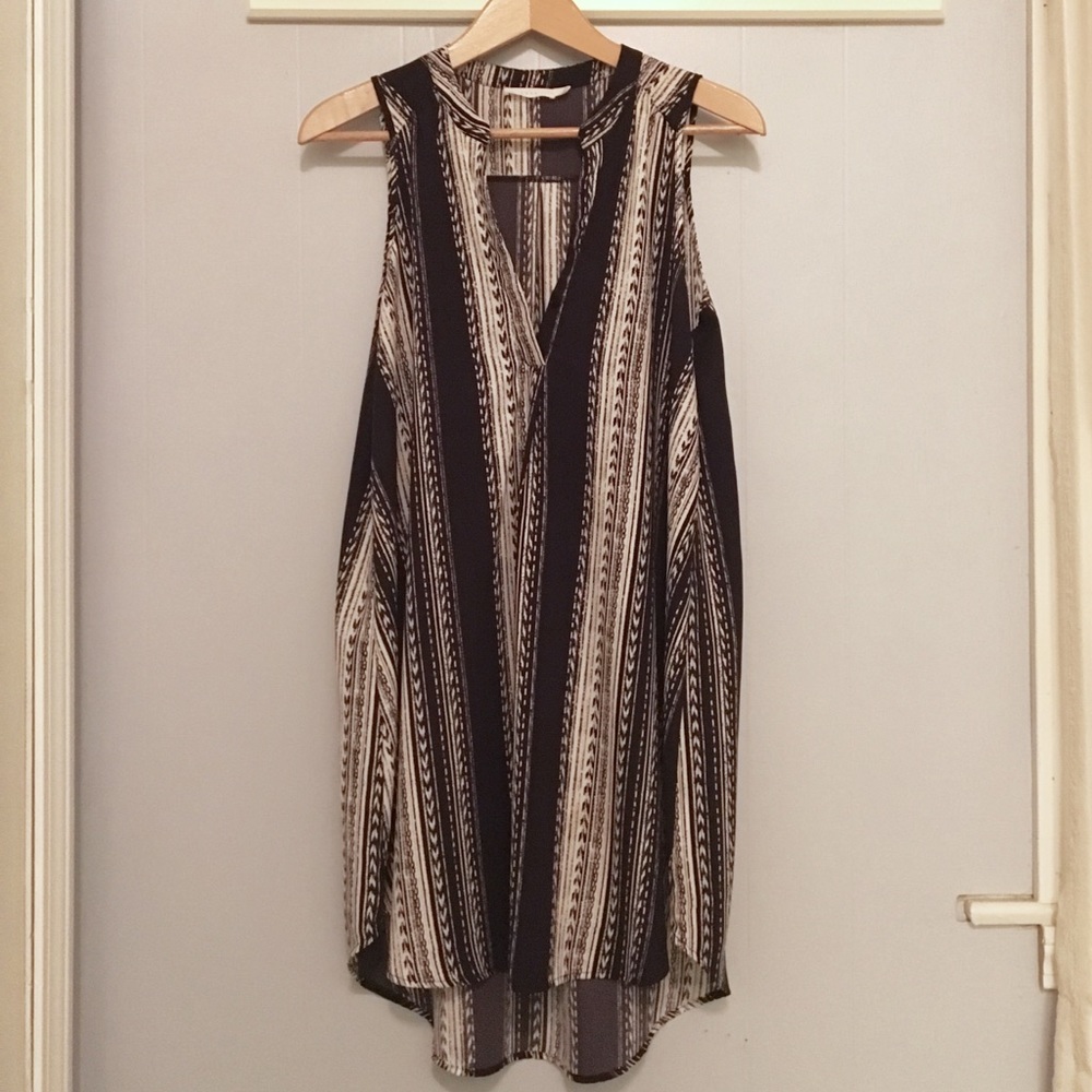 Women’s Lush V-Neck Shirt Dress